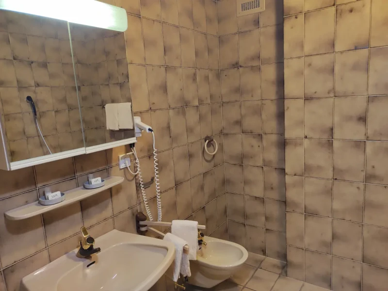 Haydn Waschbecken im Badezimmer