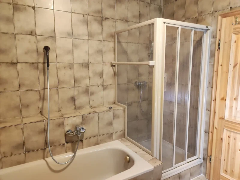 Haydn Dusche im Badezimmer