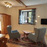 Haydn Ansicht Studio mit zwei Lehnsesseln thumbnail